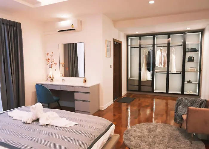 Manor Two曼谷贰号庄园 Villa