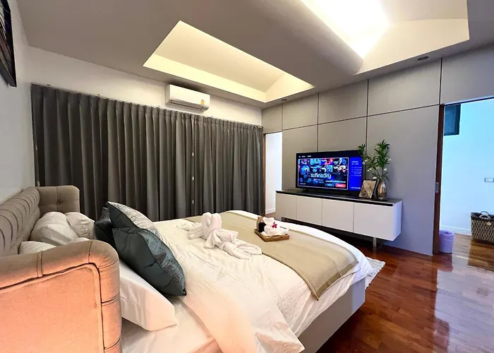 Manor Two曼谷贰号庄园 *