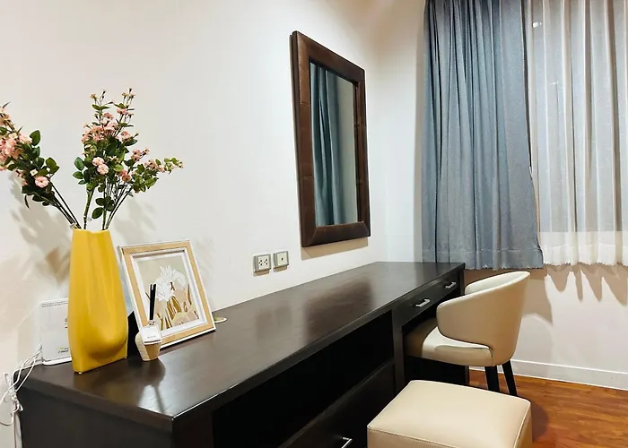 Villa Manor Two曼谷贰号庄园 *