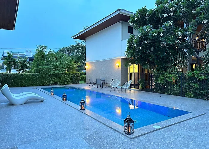 Manor Two曼谷贰号庄园 Villa *