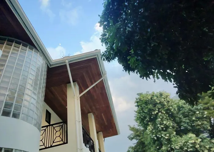 Villa Manor Two曼谷贰号庄园 *